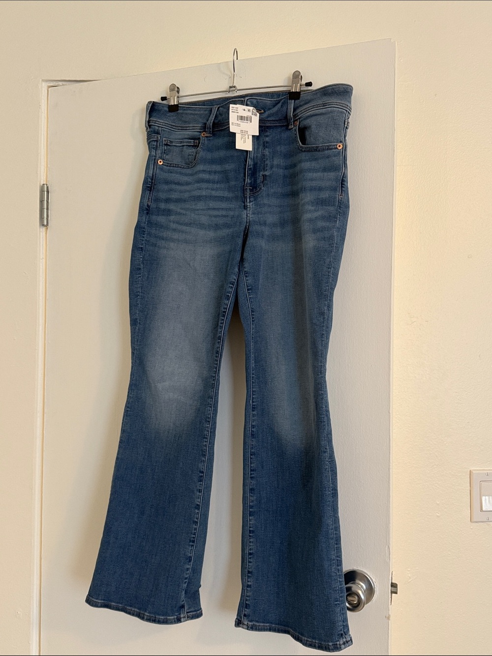 American Eagle Outfitters SHORT Dark Blue Bootcut Jeans